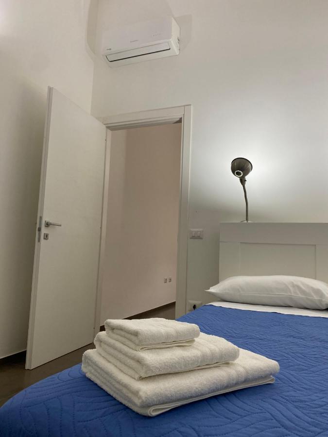 Premium Apartment City Center Кальяри Экстерьер фото