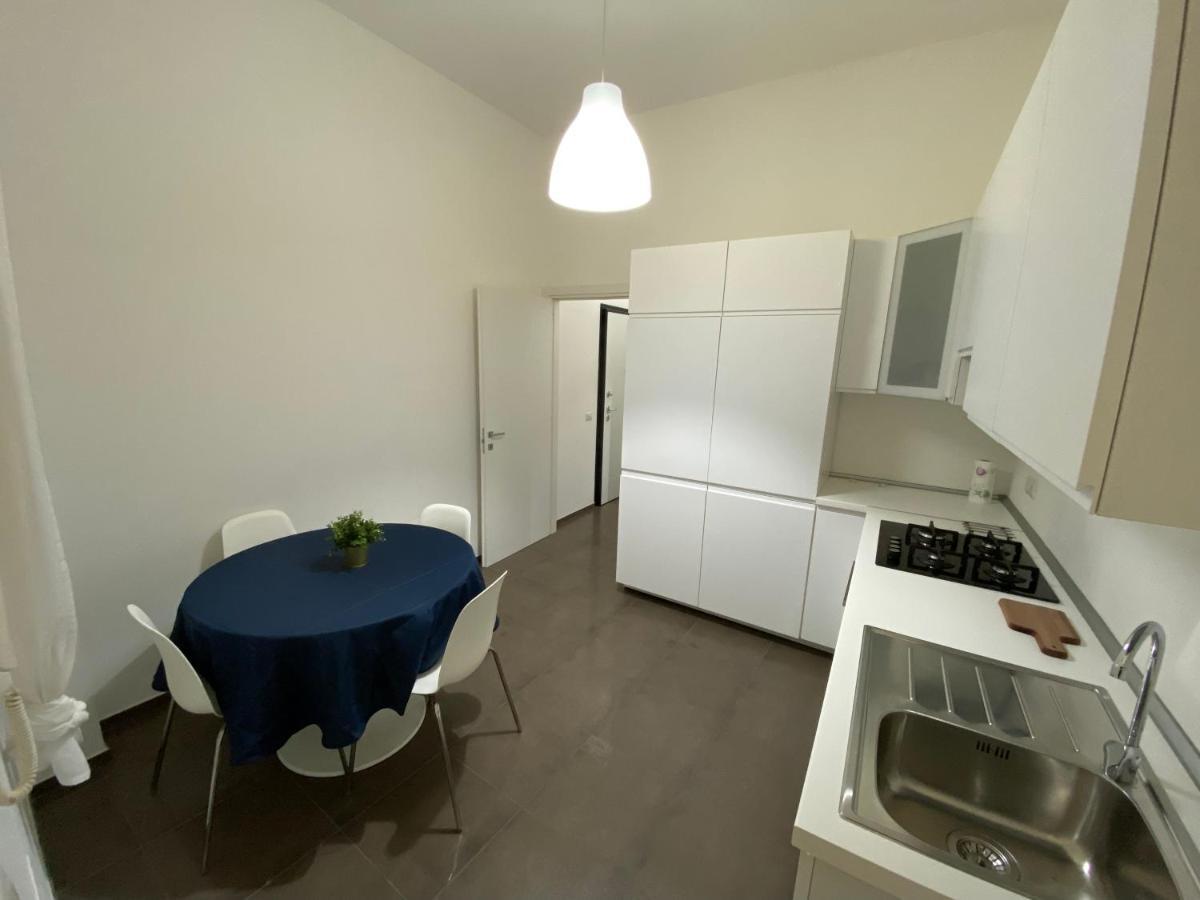 Premium Apartment City Center Кальяри Экстерьер фото